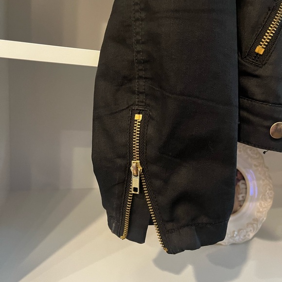 Black denim jacket. Size 4. - Picture 3 of 11